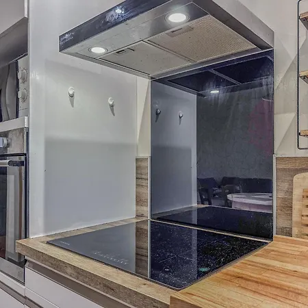 Le Qg Joffre Apartmán *